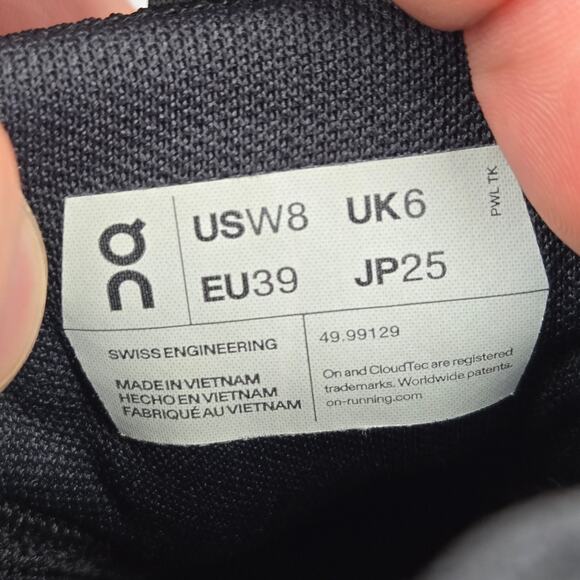 On Running Cloudaway Triple Black Athletic Lace Up Daily Gym Sneaker Womens 8 - Picture 13 of 13